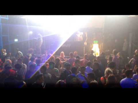 Acceleration Bounce - Boxing Day at The Kaff