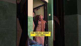 Download lagu funny moment when single women see a handsome guy ‼️‼️ #lol #funny #single #hilarious #laughing mp3
