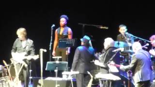 Van Morrison & Jeff Beck O2 Arena 2016 : Stormy Mondaaaaay