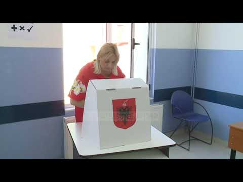 Top News - Zgjedhjet në universitet/ Pushohet padia ndaj 5 pedagogëve