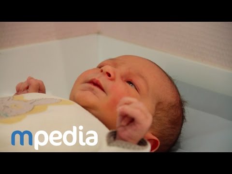 comment nettoyer oeil de bébé