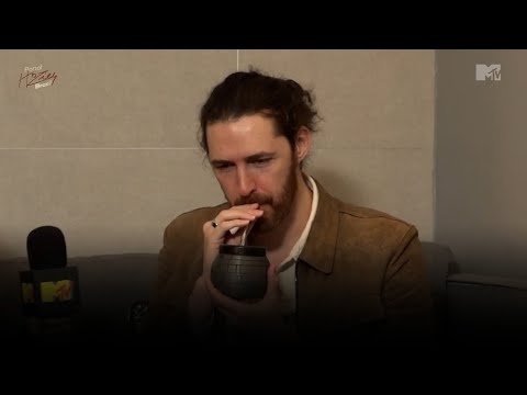 Hozier toma mate, fala sobre apelido de Forest Daddy e + | Entrevista MTV Sur Argentina [LEGENDADO]