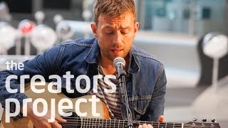 Damon Albarn Performs &quot;Everyday Robots&quot; To Android Audience