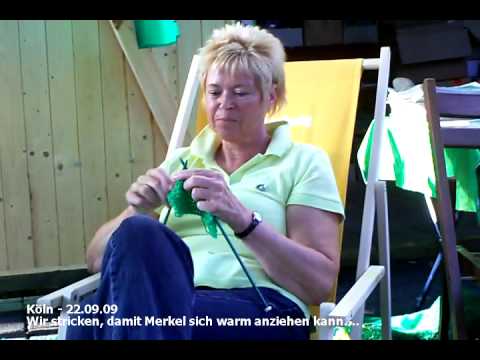 Wir stricken, damit Merkel sich warm anziehen kann....