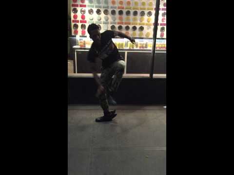 2 Live Cypher !! VVZ x 2LYVE KREW