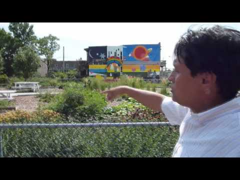 East Garfield Park’s New Horizons Garden and Mural