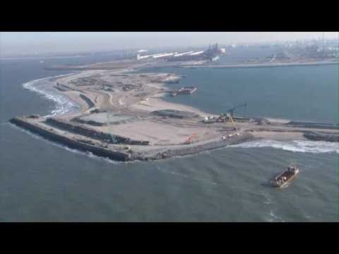 Aannemerscombinatie PUMA haalt Maasvlakte 2 uit zee.