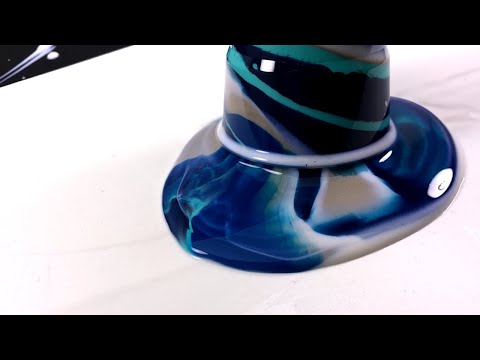 Blue fluid cells - acrylic pouring - fluid art - easy beginners technique