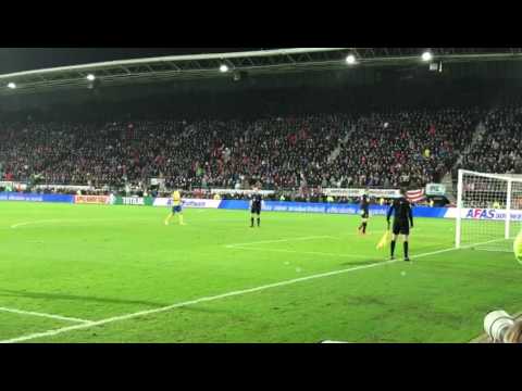 Tim Krul AZ stopt penalty Barto Cambuur