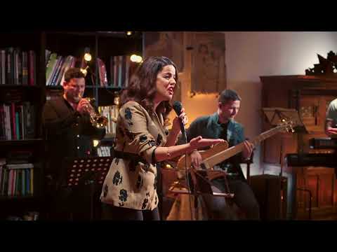 Ceylan Ertem & Duygu Soylu - Güllerim Soldu