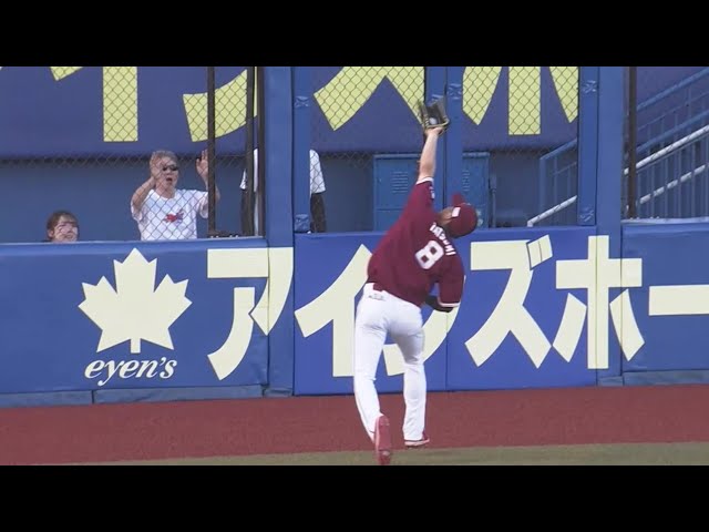 【3回裏】風に惑わされない!! イーグルス・辰己涼介 後方への打球をランニングキャッチ‼  2023年7月17日 千葉ロッテマリーンズ 対 東北楽天ゴールデンイーグルス