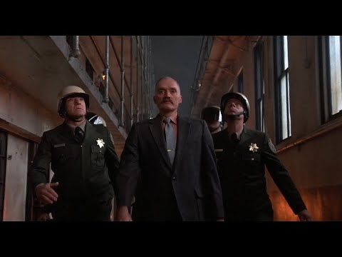 Runaway Train (1985) - Warden Ranken  visits Manny