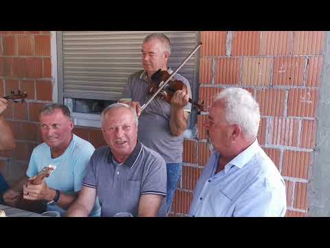 Piljo Geljić i Josip Tunjić - Moj se Doro uz brijeg penje (Official Video)