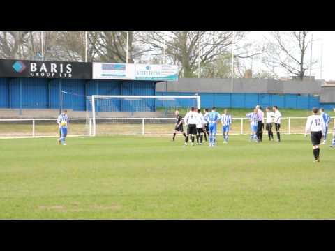 Ryan Damms scores in the 5th minute against Louth Town