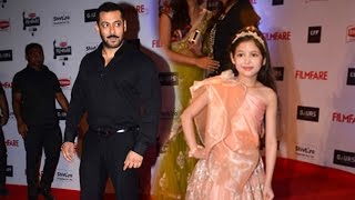 Download lagu Salman & Harshali Malhotra Win Filmfare 2016 Award For Bajrangi Bhaijaan mp3