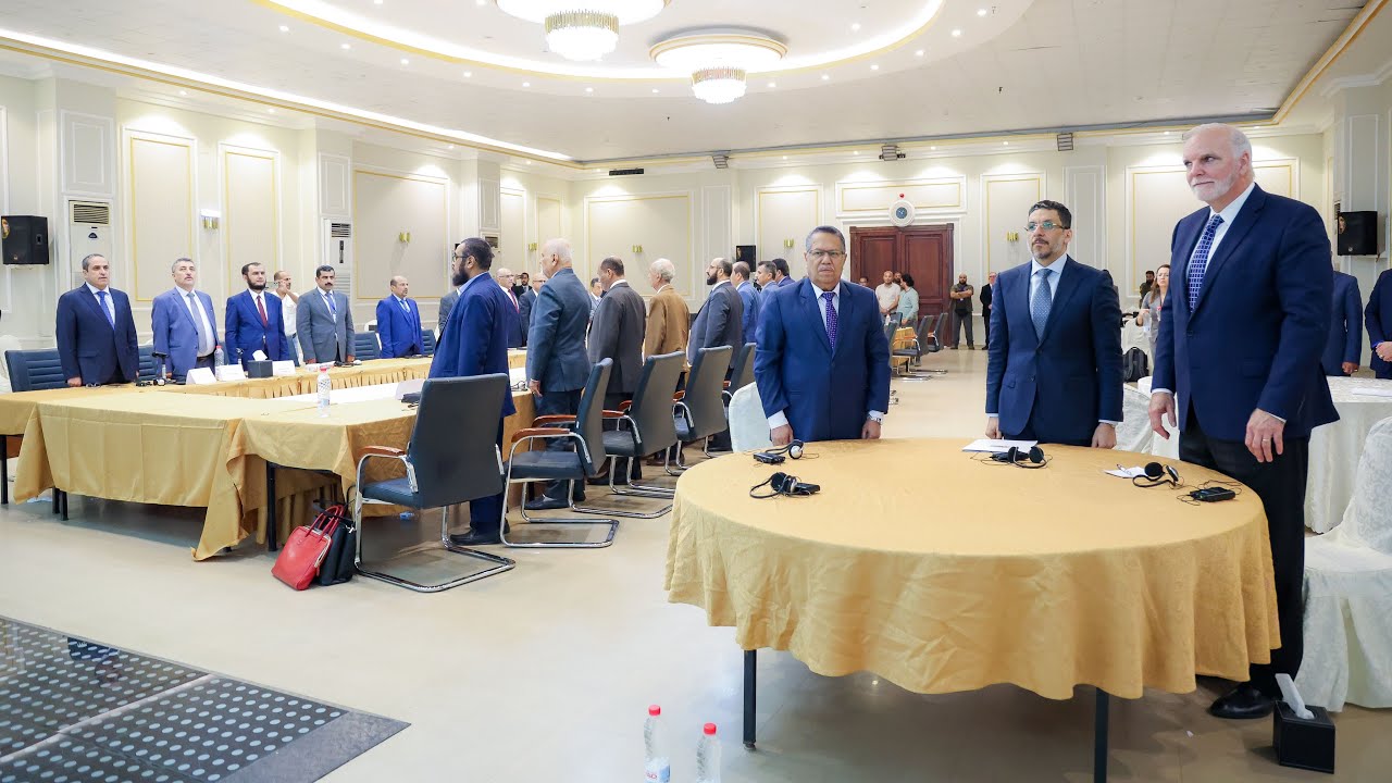 إشهار التكتل الوطني برئاسة بن دغر رئيس مجلس الوزراء سابقا.. وحضور بن مبارك  رئيس مجلس الوزراء حاليا