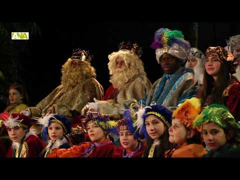 Els Reis Mags arriben a Ordino sota el caliu de centenars d'infants