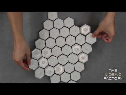 The Mosaic Factory Osiris Hertman mozaïektegel 5,1x5,9cm - Cafe Latte