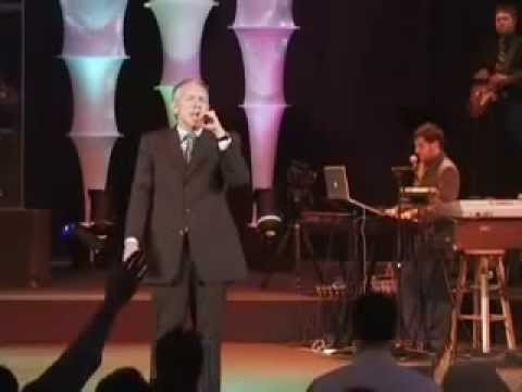 MARCOS BARRIENTOS levantate y resplandece By ERAFB