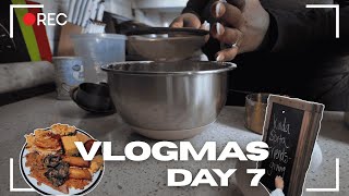 Friendsgiving Vlog: Behind the Scenes Baking & Celebration | Vlogmas Day 7 2025
