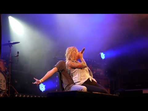 Jennifer Rostock @Summerbreak, Linz - Irgendwo Anders