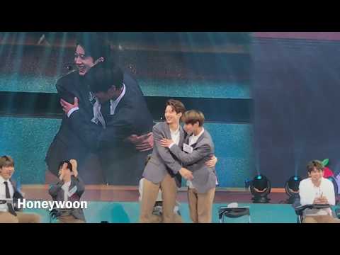 170922 [PANWINK] Park Ji Hoon Lai Guan Lin aegyo - Wanna One Singapore Fanmeet
