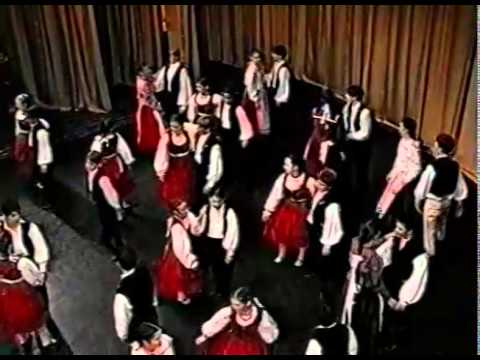 Foltin Jolán- Gáspár Menyhért udvarában