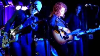 The Mastersons - Good Luck Charm (concierto Loco Club Valencia 11-1-2017)