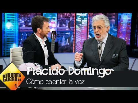 Plácido Domingo enseña cómo calentar la voz - El hormiguero 3.0