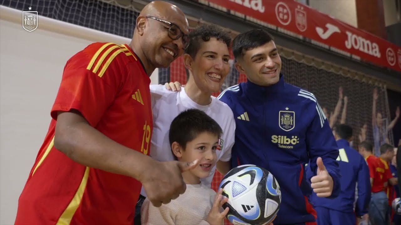 La Selección y Leyendas España se unen en su calendario solidario a favor de Cris Contra el Cáncer