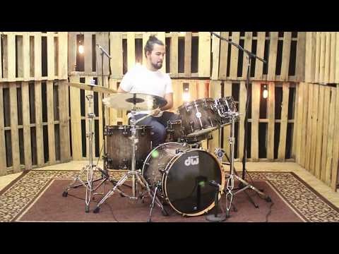 DW Collector's Maple Ebony Stain KD to CBB Over Super Curl Maple Drum Set - SO#1138809