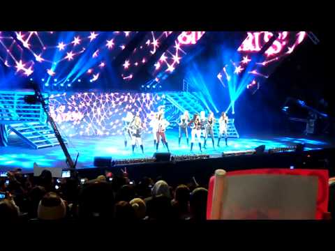 [121110] SNSD - Genie @ SBS Kpop Super Concert [Fancam]