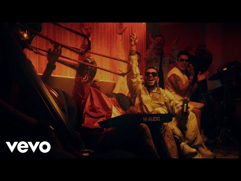 Sergio George, Ryan Castro - Amor Material (Official Video)