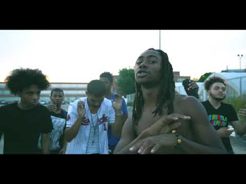 SuckafreeDeuce "I.D.G.A.F" Ft TrapStarangell  (OFFICIAL VIDEO )