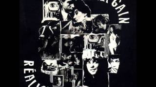 comet gain w/kathleen hanna..ripped up suit!