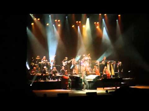 Yanni   Live in Toronto 2011  - Mary Simpson vs Samvel Yervinyan