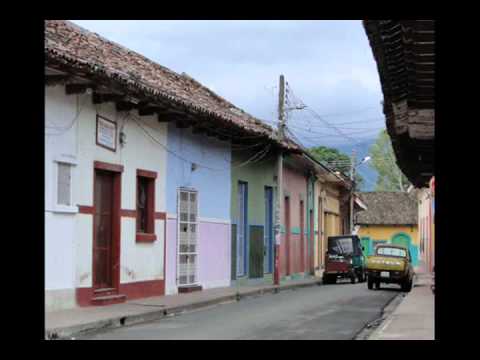 Volveré a mi Pueblo - Luis Enrique Mejía Godoy (Ciudad de Granada 2011)