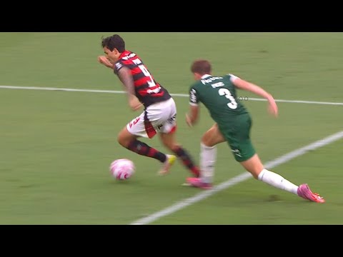 PENALTY SHOT AWARDED FOR FLAMENGO AGAINST PALMEIRAS