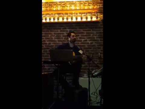 Tunç Öcal   90 lar slov pop  (( Bıdırık Bar TAKSİM ))