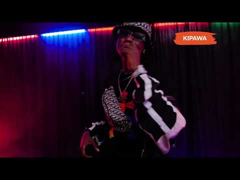 Cartoon47 performing BADO.ft Rekles x Aritah music for the first time on Kipawa live interview.