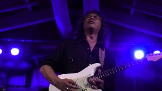 King of the World - Can't go home   h264 1080p