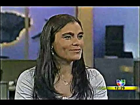 Val Cordova Interview -Por Vida.mov