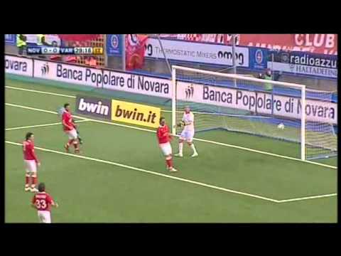 Novara - Varese 1-1 - Gol di Bertani (dal rettilineo)