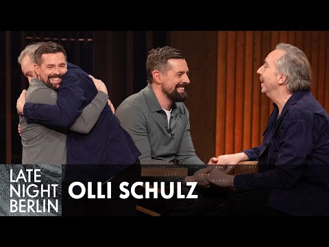 Olli Schulz hat ein Liebeslied für Klaas geschrieben | Late Night Berlin