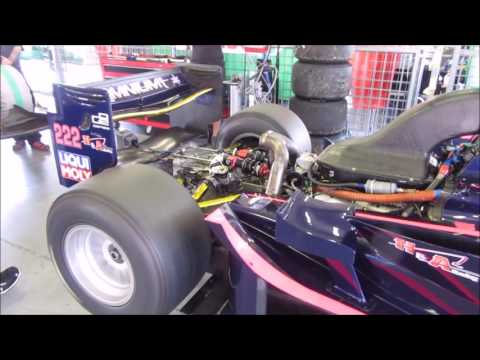 Veronika Cichá - zvuk motoru formule Dallara GP2