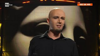 Lorenzo Licitra - &quot;Alex Baroni&quot; canta &quot;Cambiare&quot; - Tale e Quale Show 20/10/2023