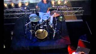 Video Zemljotres - Čekaj me u krevetu (Live shot 3)