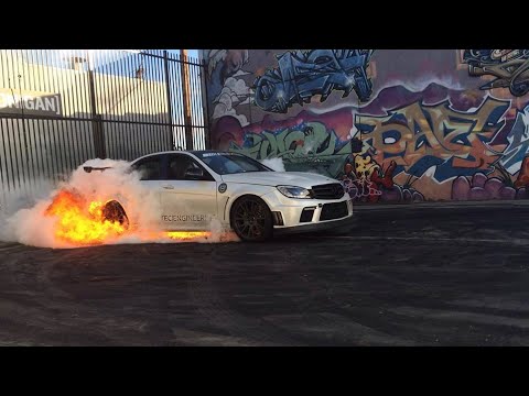 Mercedes Benz AMG V8  Sound und Burnout Compilation