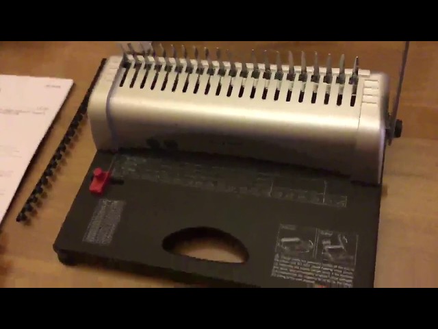 Vídeo relacionado con STAEDTLER 528 50BKDA. Portagomas para papel y papel vegetal. Paquete con una unidad de goma de recarga.