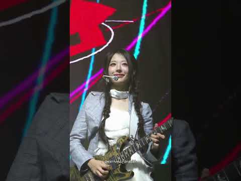 260427 QWER - BAD HABIT (히나 FOCUS) | CEREMONY 쇼케이스